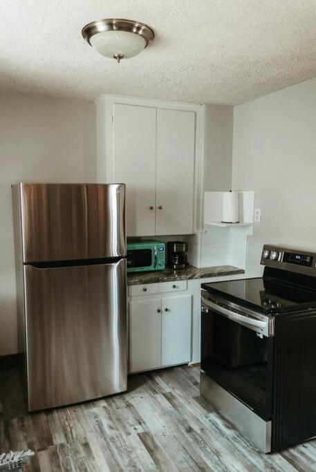 Bluebird Cottage, Walking Distance To Fairgrounds Hutchinson Exteriér fotografie
