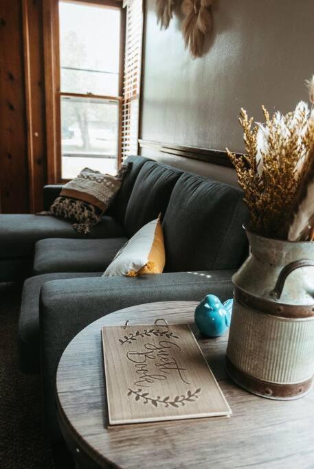 Bluebird Cottage, Walking Distance To Fairgrounds Hutchinson Exteriér fotografie